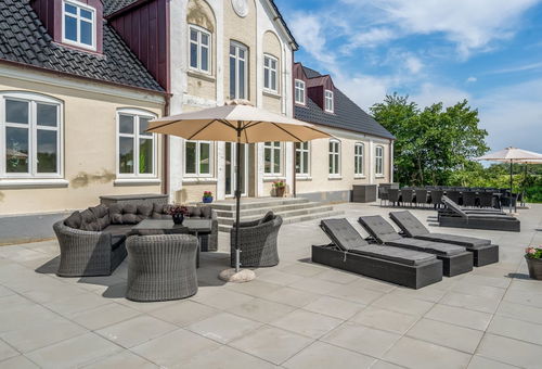 Villa 12 bedroom Bredebro