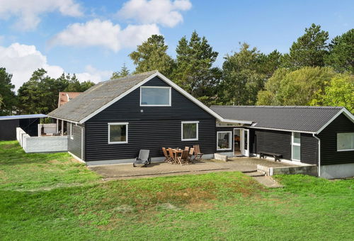 Villa 4 bedroom
