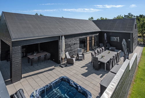 Villa 6 bedroom Skjern