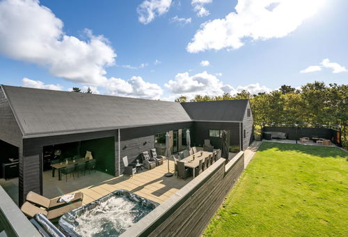 Villa 6 bedroom Skjern
