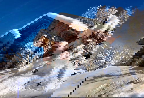 Très beau chalet avec jacuzzi, hammam et sauna dans le quartier du Mussillon...