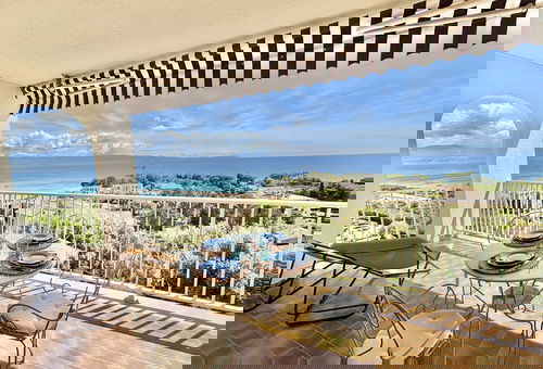 AJACCIO (2A) - Route des sanguinaires Le Panoria
Appartement - 80m2 environ-...
