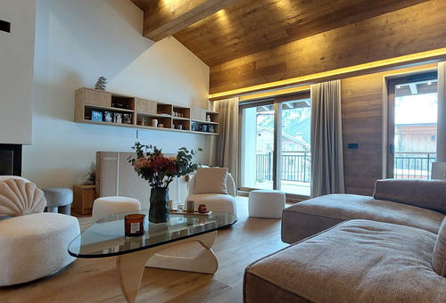 5 pièces duplex de 118 m2 pouvant accueillir 8 personnes
Situé au 2° étage de...