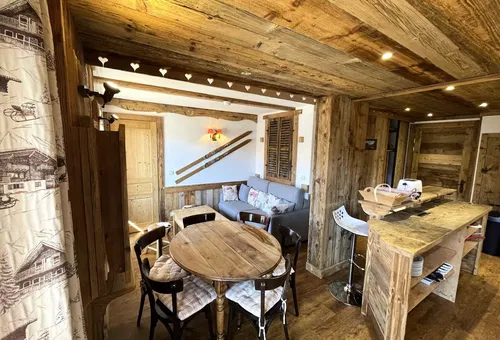 Apartment 2 bedroom Les Belleville