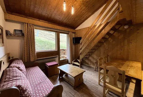 Apartment 3 bedroom Les Belleville
