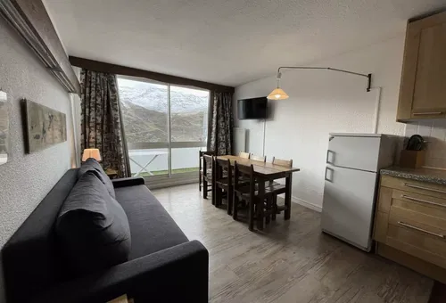 Apartment 2 bedroom Les Belleville