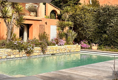 CARQUEIRANNE HOLIDAYS - VILLA NEAR THE SEA FOR 10 PEOPLE! 