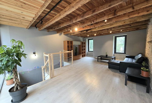 House adjoining the owner&#39;s house