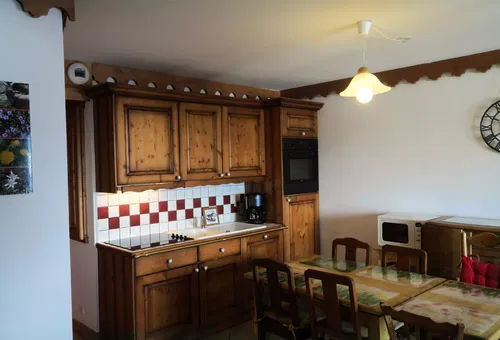 Apartment 2 bedroom Les Belleville