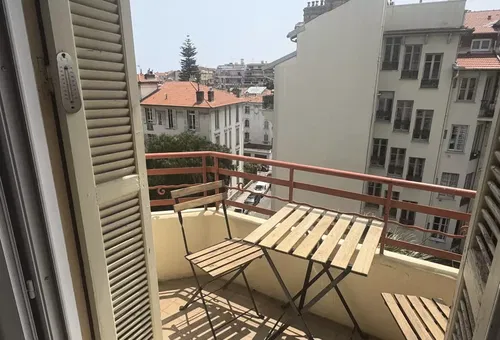 Apartment 2 bedroom Nice