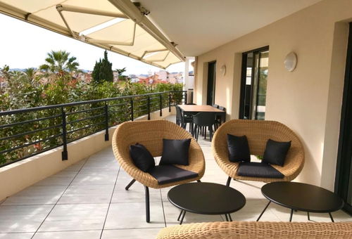 DAG13 / 3 chambres terrasse jacusi