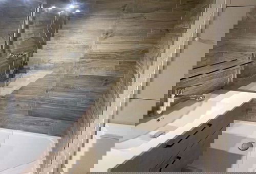 Ski-in ski-out, close to all amenities and activities.