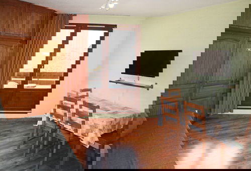 Perfect for a family with children, this studio offers a superb view of the...