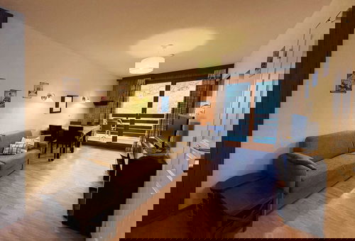 Très beau produit. Situé dans la station des Orres 1800 au départ des pistes.