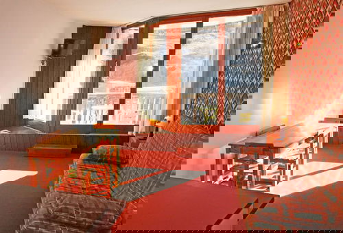 Ideally located in the heart of the resort with views of the slopes.