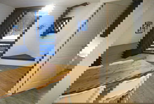 Residence very well located on the slopes, above the shopping center,...