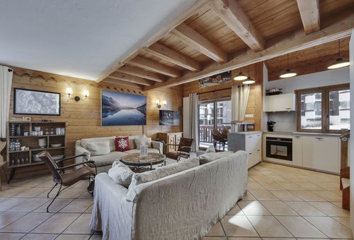 TIGNES VAL CLARET The Ecrin des Neiges 321 apartment is located on the 3rd...