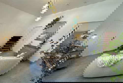 Adorable vacation home near town center and market