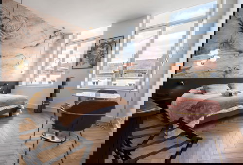 Bienvenue dans notre appartement confortable et fonctionnel, situé rue des...