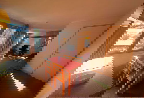 PLAGNE 1800 – RESIDENCE EPERVIERE 
Bright and well-maintained 1-bedroom...