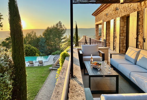 Maison avec vue panoramique et piscine