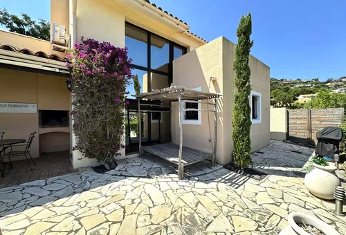 Villa 2 bedroom La Londe-les-maures