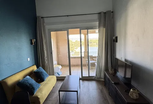 Apartment 1 bedroom Mallemort