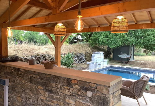 Maison située dans un hameau paisible de Florimont, à côté de la résidence...