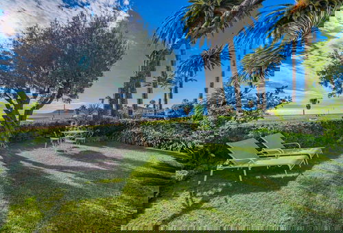 Magnificent 3 bedrooms sea-view duplex apartment heart of Cannes