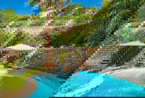 Pleasant house located in a residential area of Le Cannet