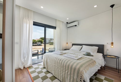 Sunny Apartments J
