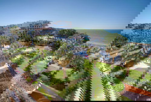 06AY - Studio with seafront terrace