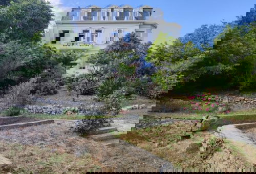 06BI - Beautiful apartment with garden and terrace
