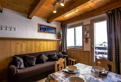 Apartment 3 bedroom Les Belleville