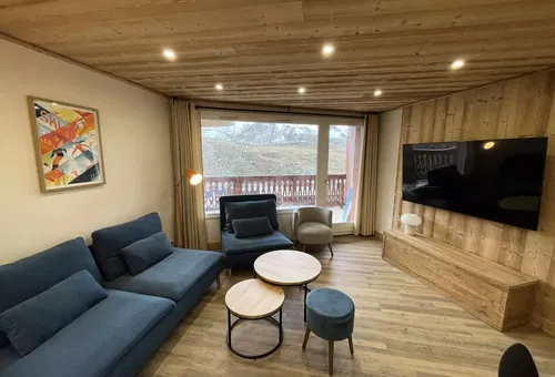 Apartment 2 bedroom Les Belleville