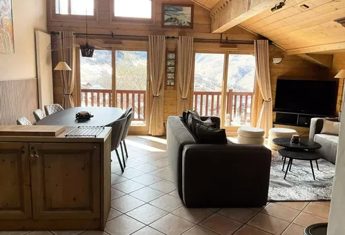 Apartment 3 bedroom Les Belleville