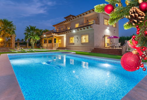 Villa 6 bedroom Jacarilla