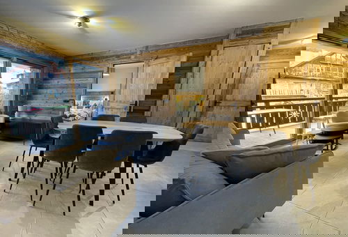 This beautiful flat, decorated with care and warmth, awaits you in this new...