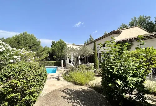 Villa 4 bedroom Mallemort