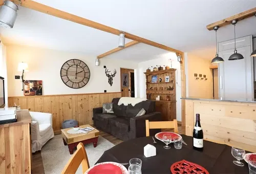 Apartment 2 bedroom Les Belleville