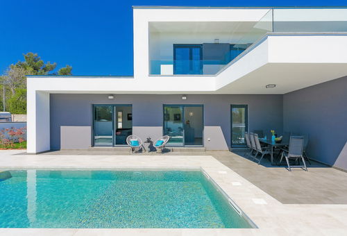 Villa 3 bedroom Premantura