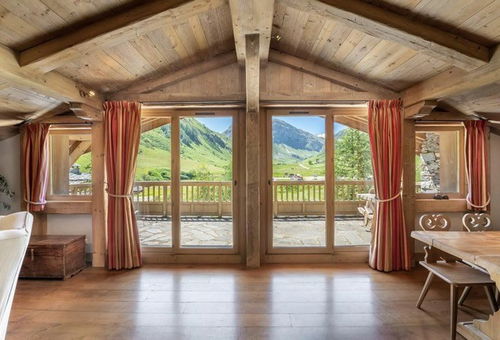 5 pièces duplex de 173 (dont 46m2 légèrement en sous-pente) m2 dans une...