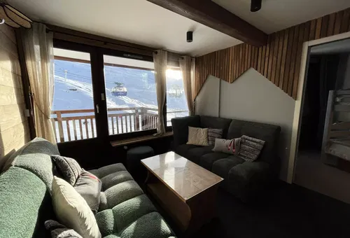 Apartment 2 bedroom Les Belleville