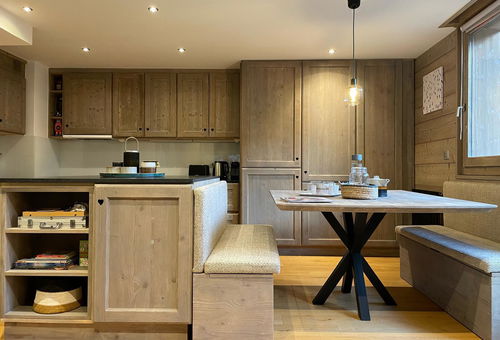 MÉRIBEL - CHARDON BLEU 52 Center Duplex apartment n°52 located on the 5th...