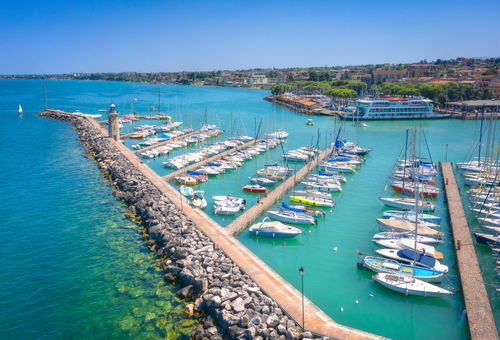 LA PERLA DEL GARDA By Bookinggardalake