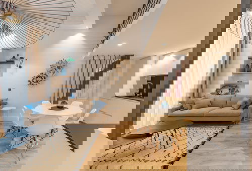 COURS SALEYA : Brand-new! Old town and beach