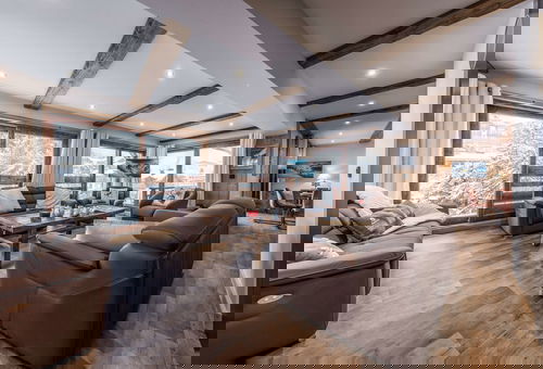 Appartement entièrement rénové au coeur de Courchevel 1850, joliment décoré...