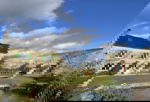 Country House, parking & large garden