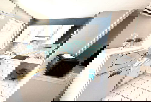 Port-la-Nouvelle - Village district - Approximately 3-room apartment...