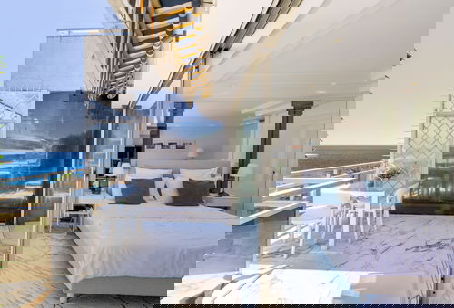 ROYAL PROMENADE – Pool • Terrace • Sea View • Air Conditioning